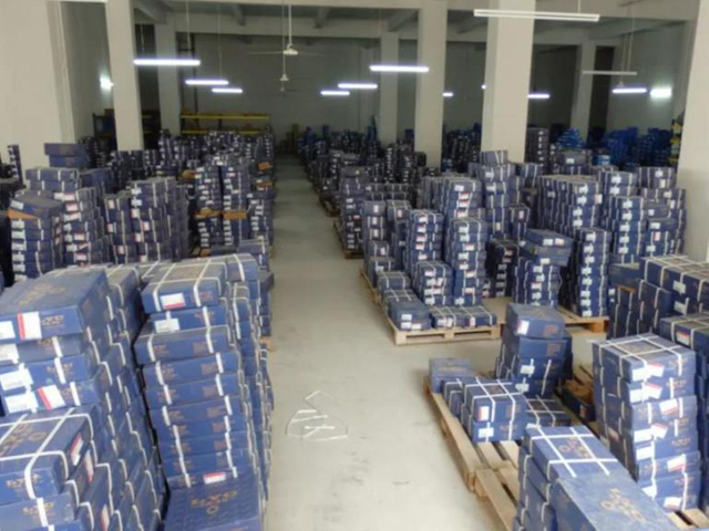 Ауыр машинаға арналған тартқыш цилиндрлік роликті мойынтіректер